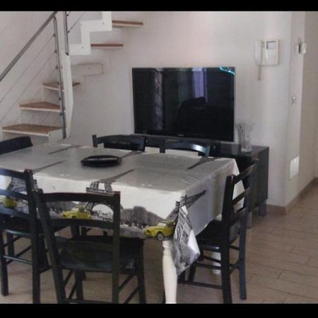 Holiday Home Michela Milano Marittima Exteriör bild